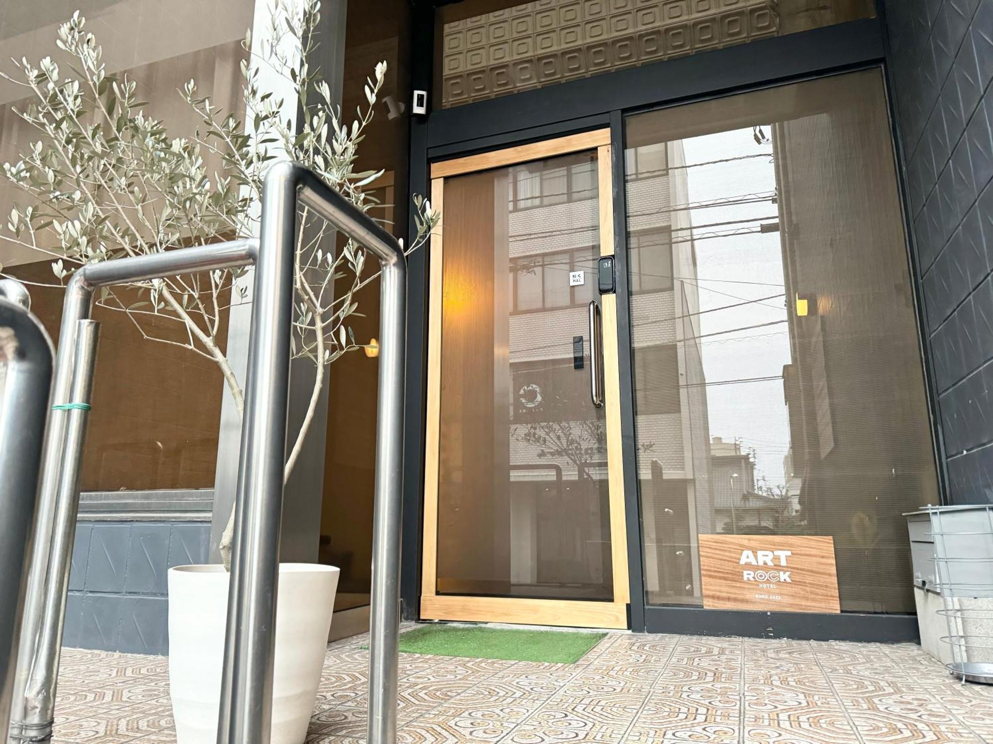 Hotel Art Rock Takamatsu Bagian luar foto